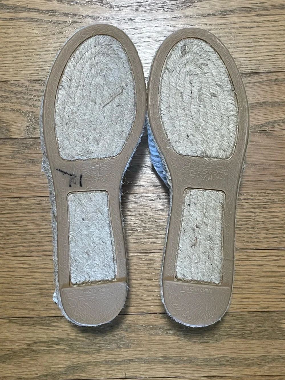 NWOT - Talbots Striped Canvas Espadrille Flats Dragonfly Gold Emblem - Sz 7.5